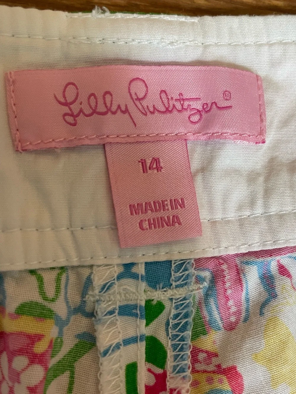 Lilly Pulitzer VTG Patchwork Bermuda Shorts Sz 14 Floral Tropical Stretch Cotton